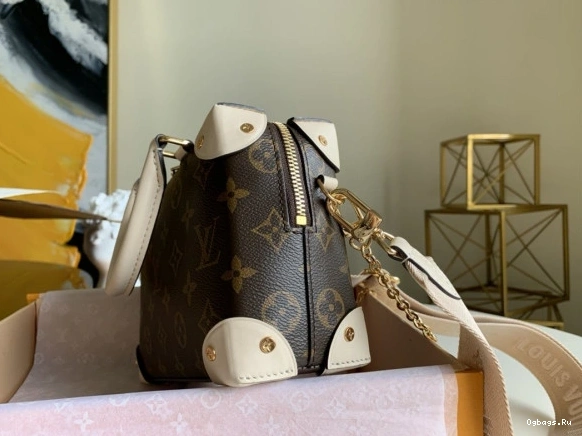 PETITE MALLE LOUIS SOUPLE VUITTON 0428